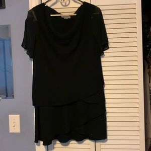 Amanda Smith 2 piece top and skirt in black